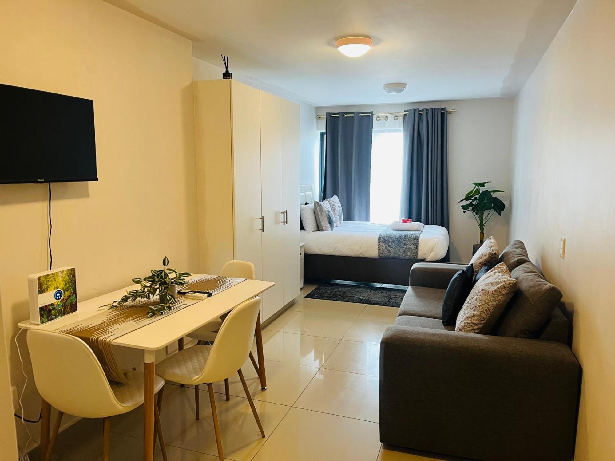 Tranquility At The Heart Of Umhlanga Apartment *